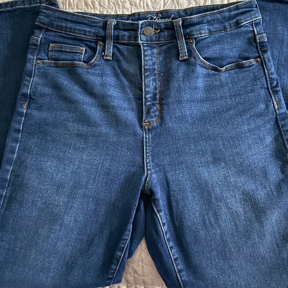 Universal Thread High Rise Blue Women's Jeans